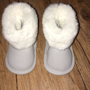 Janie and Jack boots size 2